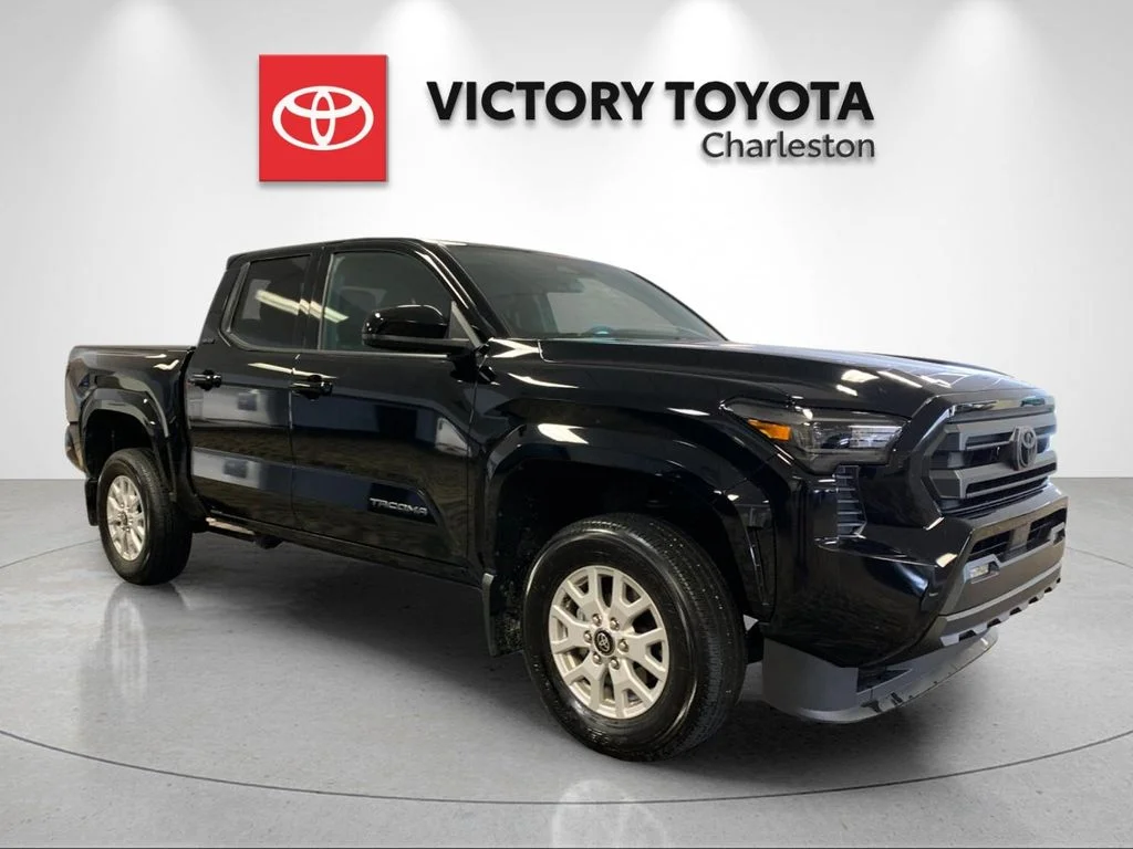 Used 2025 Black Toyota SR5 image 5