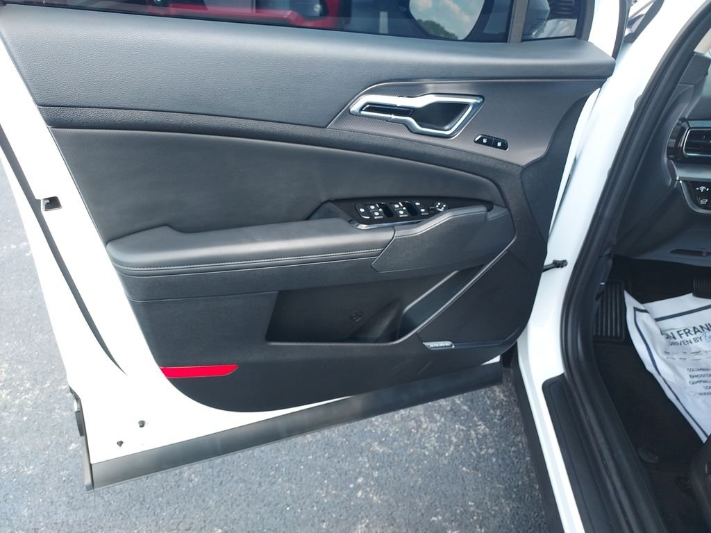 Used 2024 White Kia SX-Prestige image 12