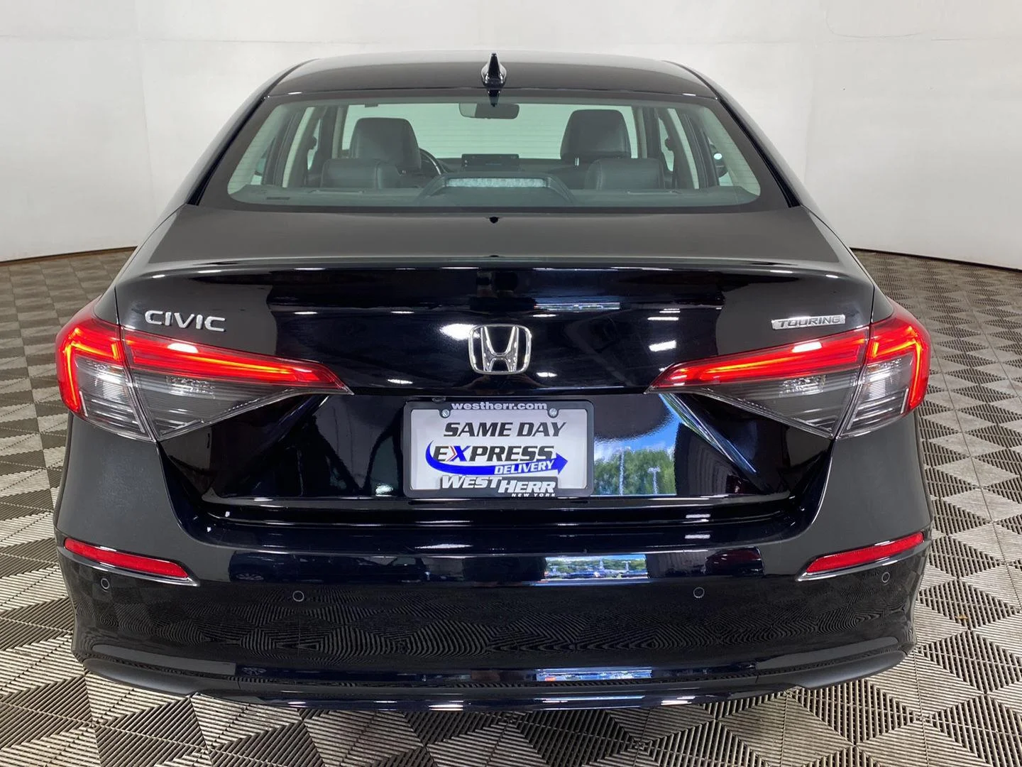 Used 2023 Crystal Black Pearl Honda Touring image 20