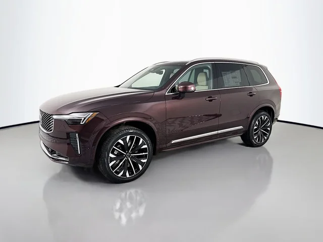 2026 Volvo XC90 B5 Plus