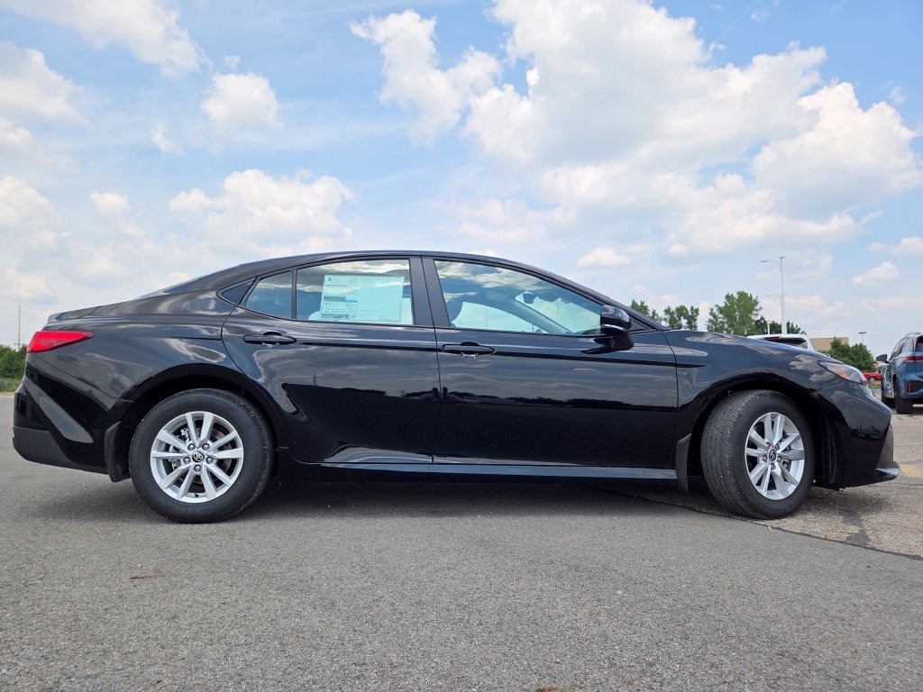 New 2026 Midnight Black Metallic Toyota LE image 23