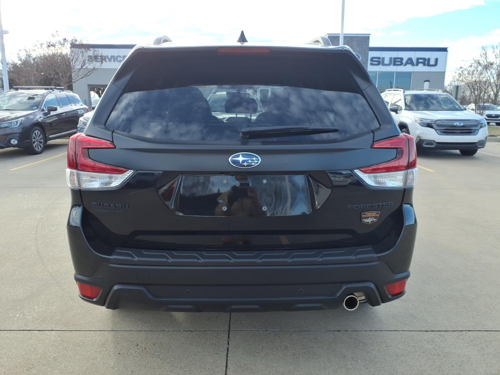 Used 2024 Crystal Black SIlica Subaru Wilderness image 3