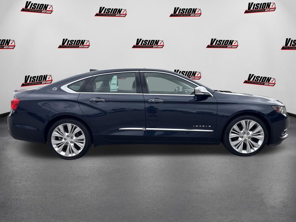 Used 2015 Blue Chevrolet LTZ image 4