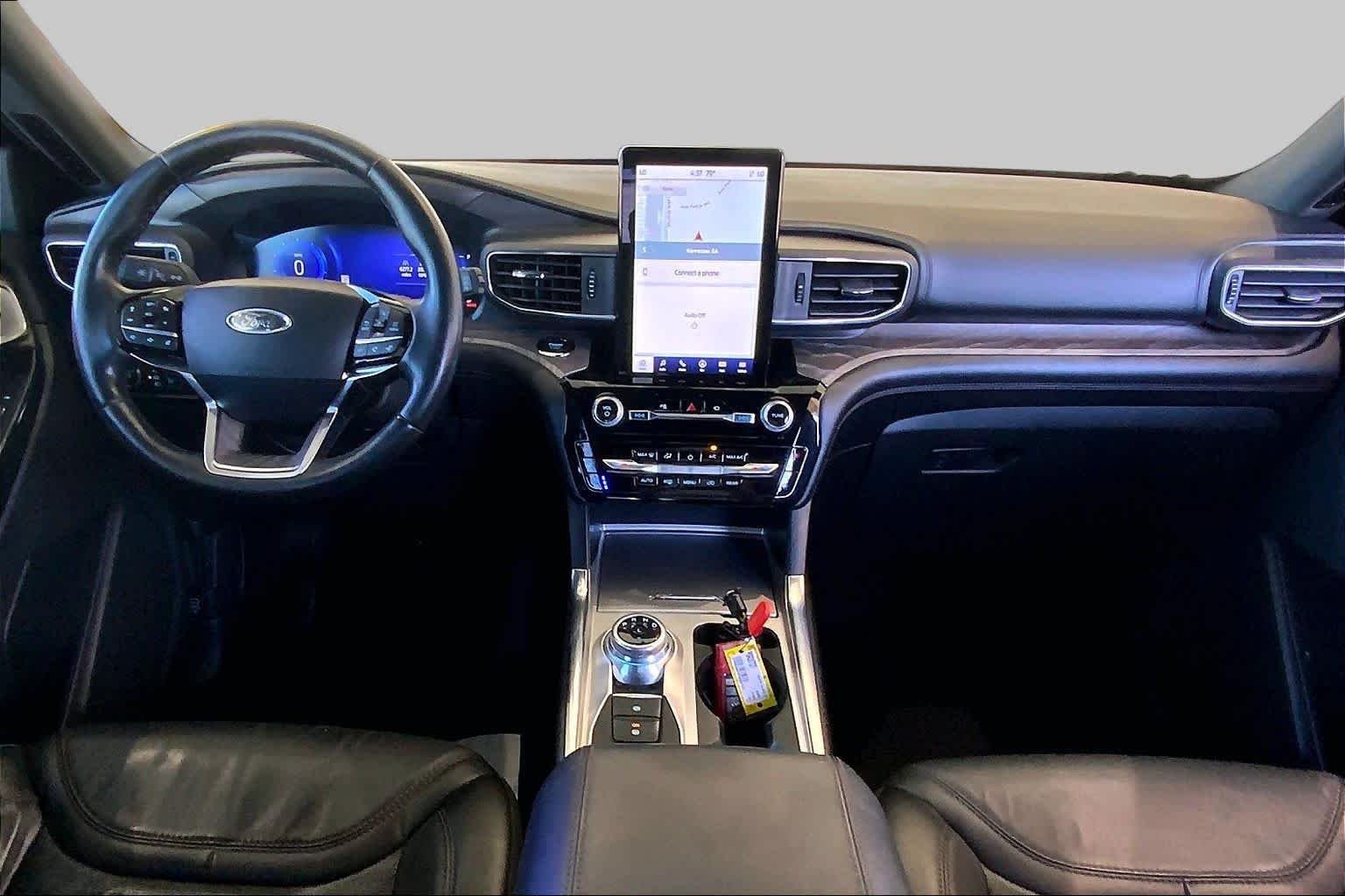 Used 2023 Agate Black Metallic Ford Platinum image 16