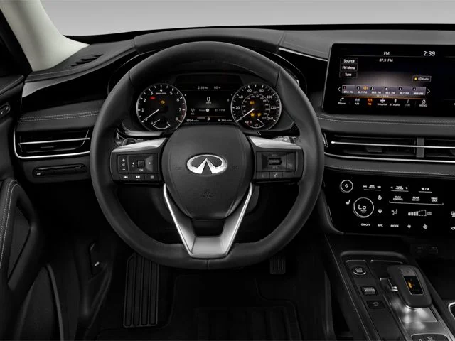 Used 2023 Majestic White INFINITI LUXE image 8