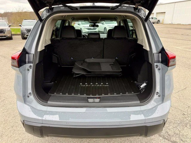 New 2027 Boulder Gray Pearl Nissan Rock Creek image 36