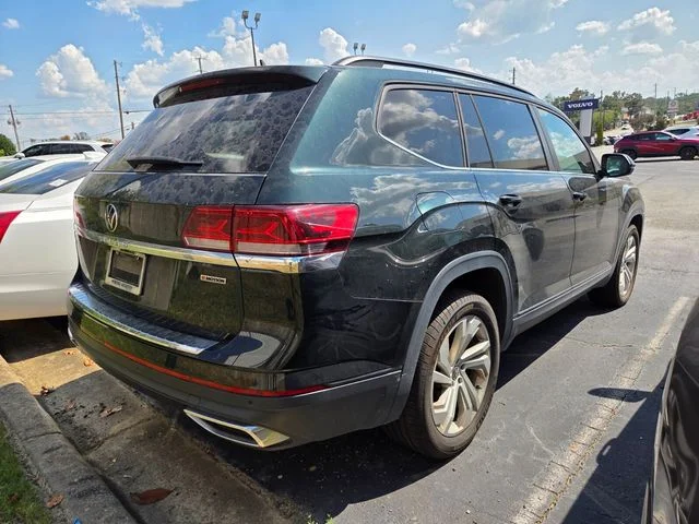 Used 2021 Green Volkswagen 2.0T SE w/Technology image 4