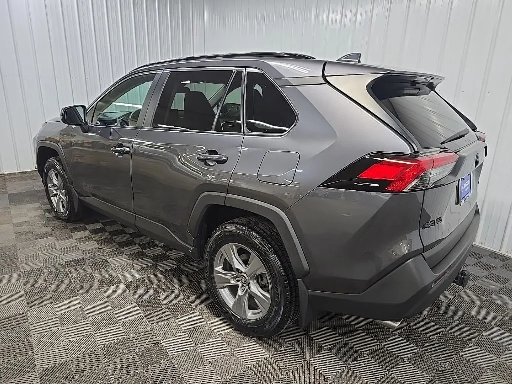 Used 2022 Gray Toyota XLE image 9