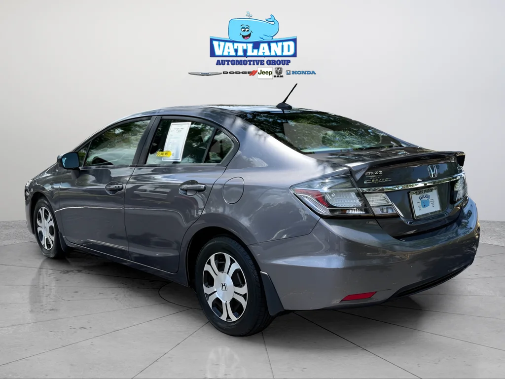 Used 2015 Modern Steel Metallic Honda Hybrid image 3
