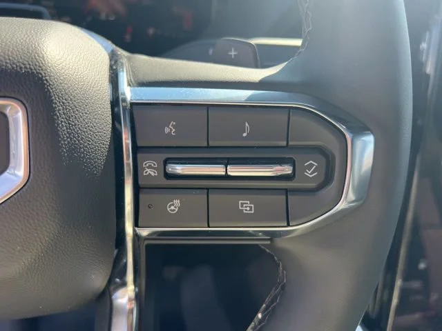 Used 2026 Onyx Black GMC Denali image 19