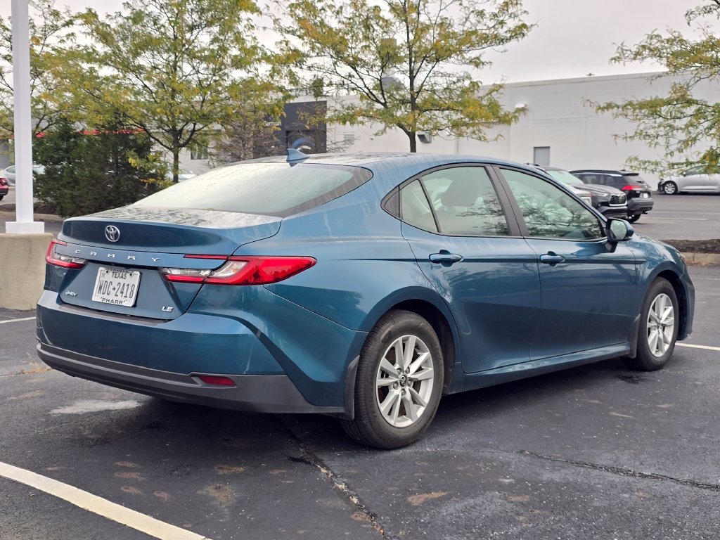 Used 2025  Toyota LE image 8