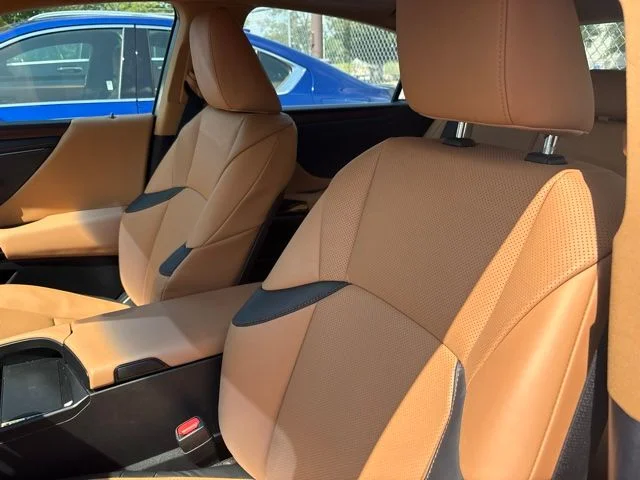 Used 2025 Blue Lexus 350 image 2