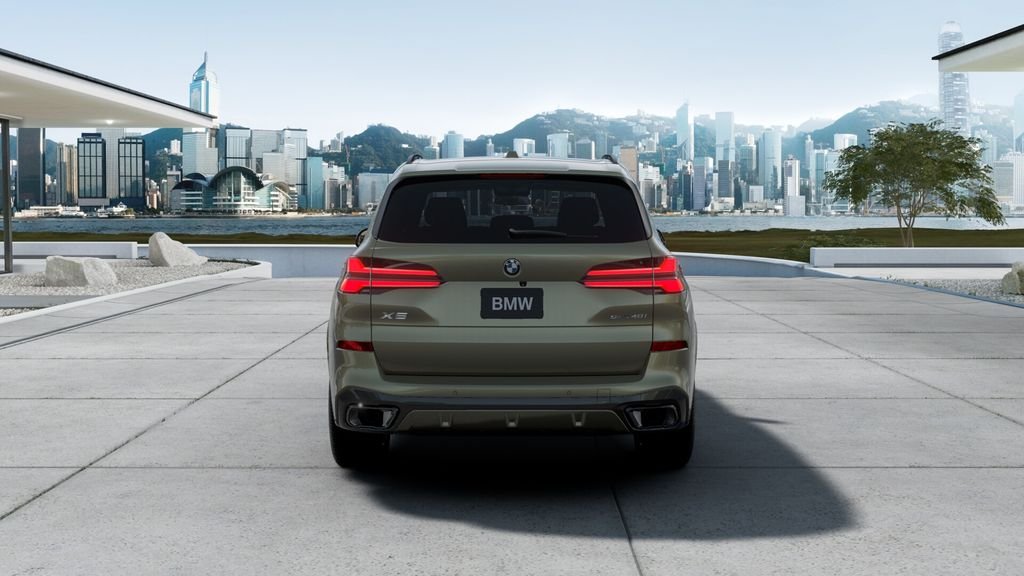 New 2026 Manhattan Green Metallic BMW sDrive40i image 27