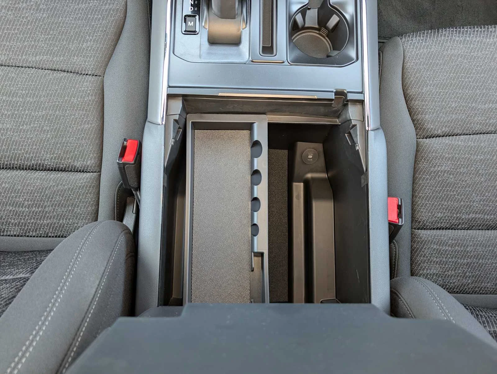 New 2026 Oxford White Ford XLT image 14
