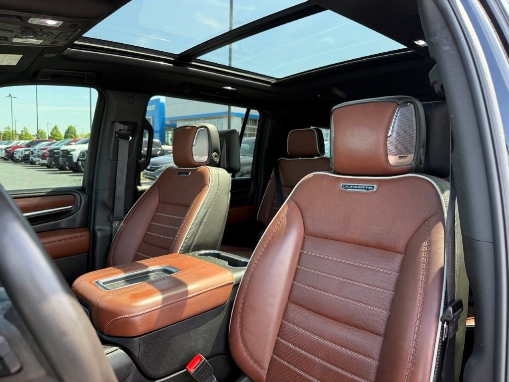 Used 2024 Black GMC Denali Ultimate image 15