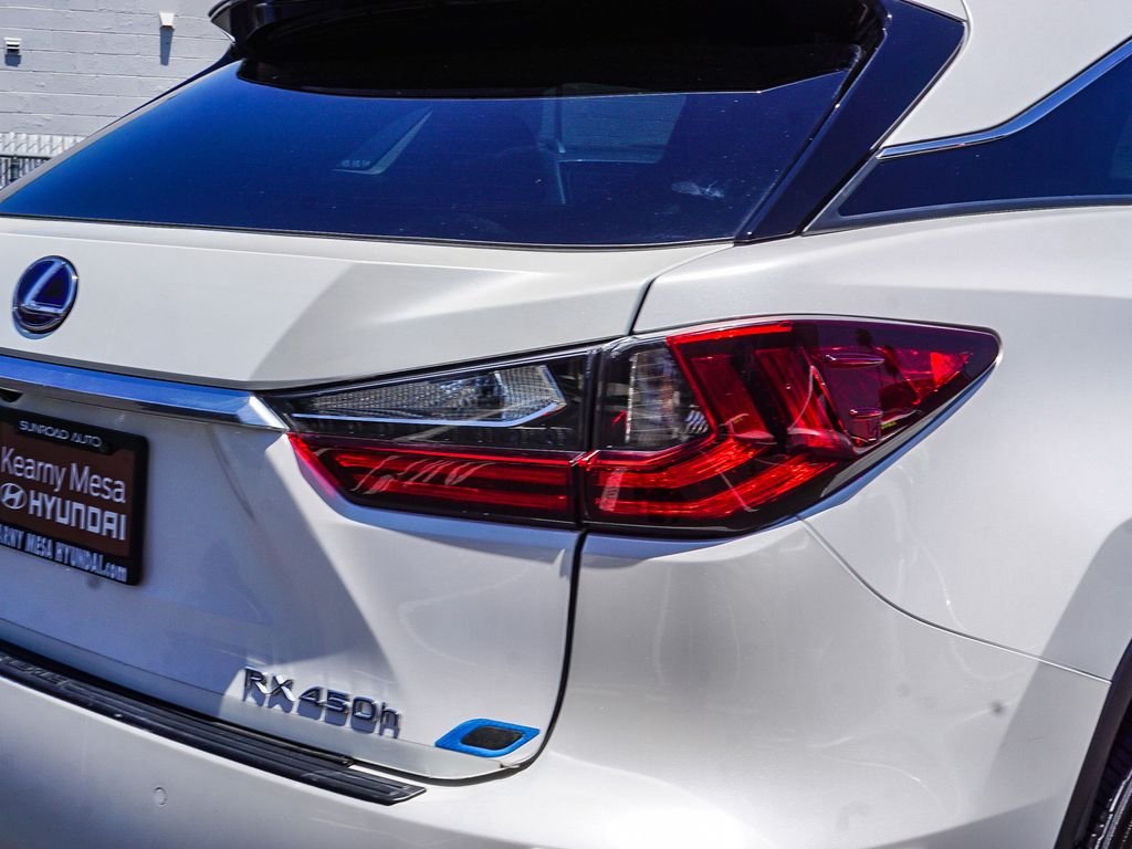 Used 2022 White Lexus 450h image 8