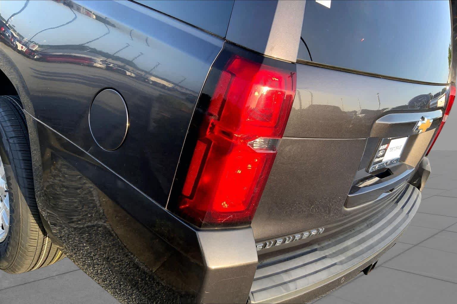 Used 2017 Tungsten Metallic Chevrolet LT image 27