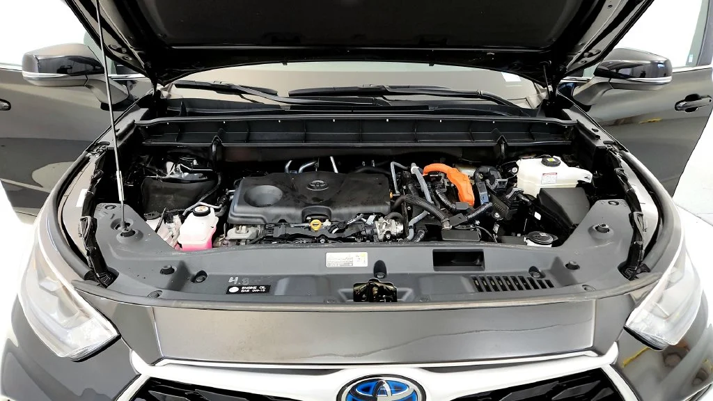 Used 2023 Black Toyota XLE image 15
