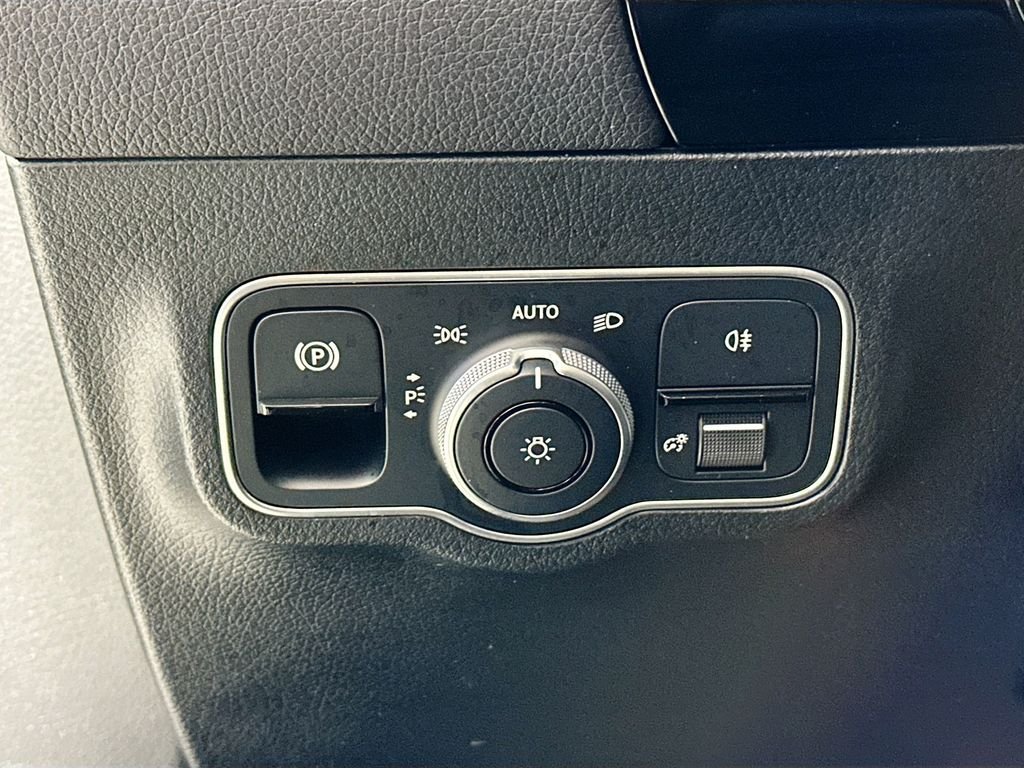 Certified Used 2023 Gray Mercedes-Benz GLA 250 image 10
