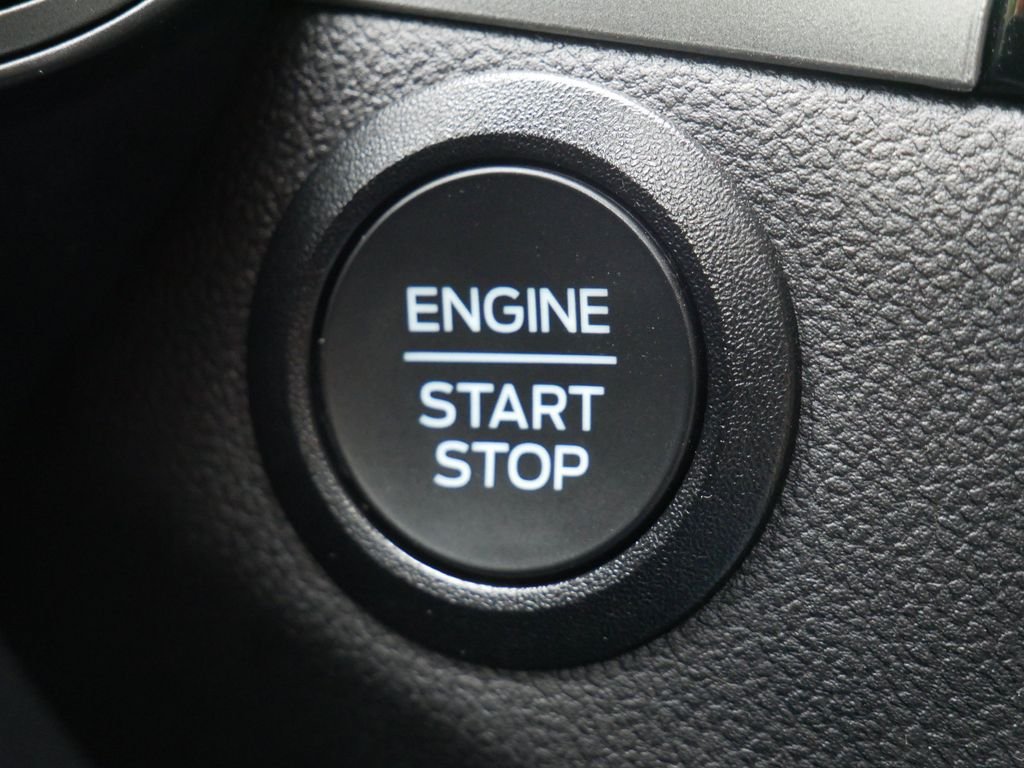 Used 2025 Blue Ford Active image 26