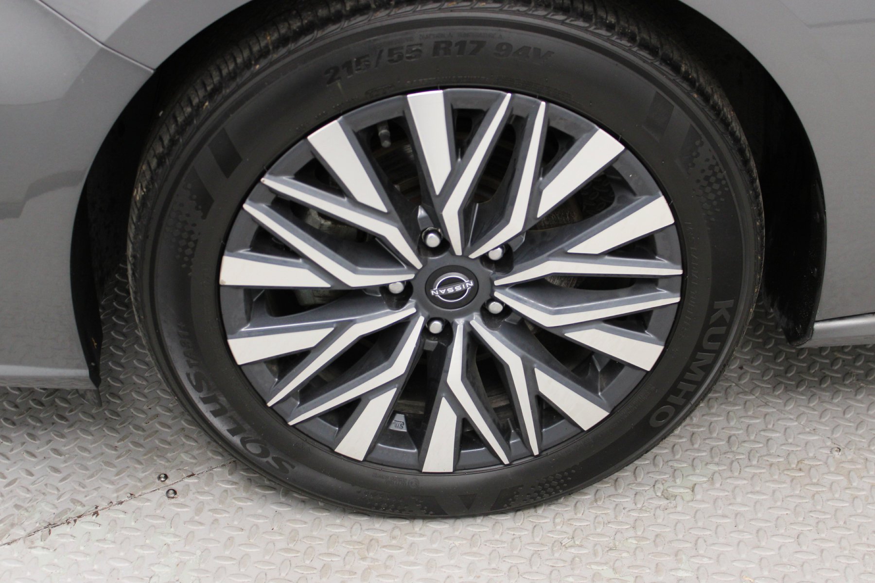 Used 2024 Gun Metallic Nissan 2.5 SV Sedan image 4