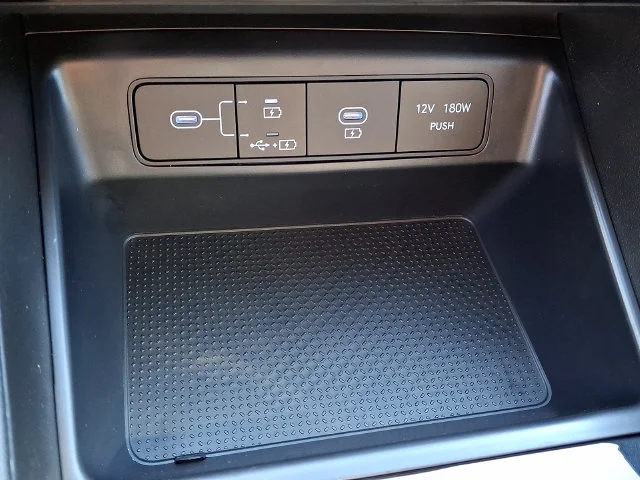 New 2026 Black Hyundai SEL Plus image 15