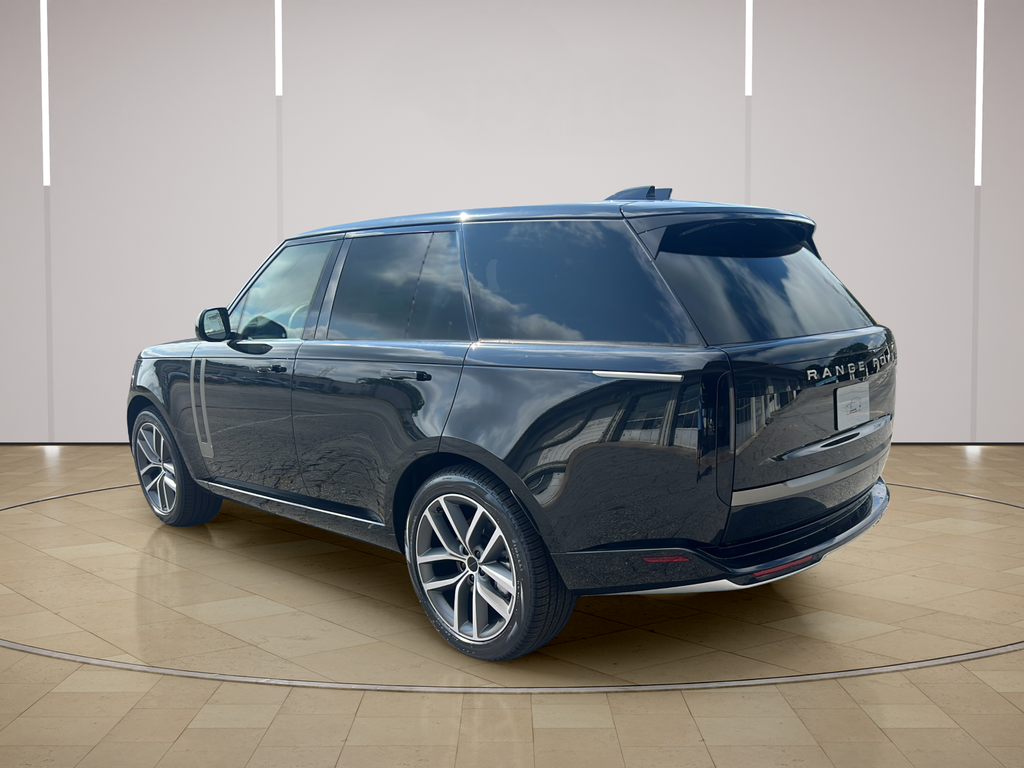 New 2026 Black Land Rover SE image 3