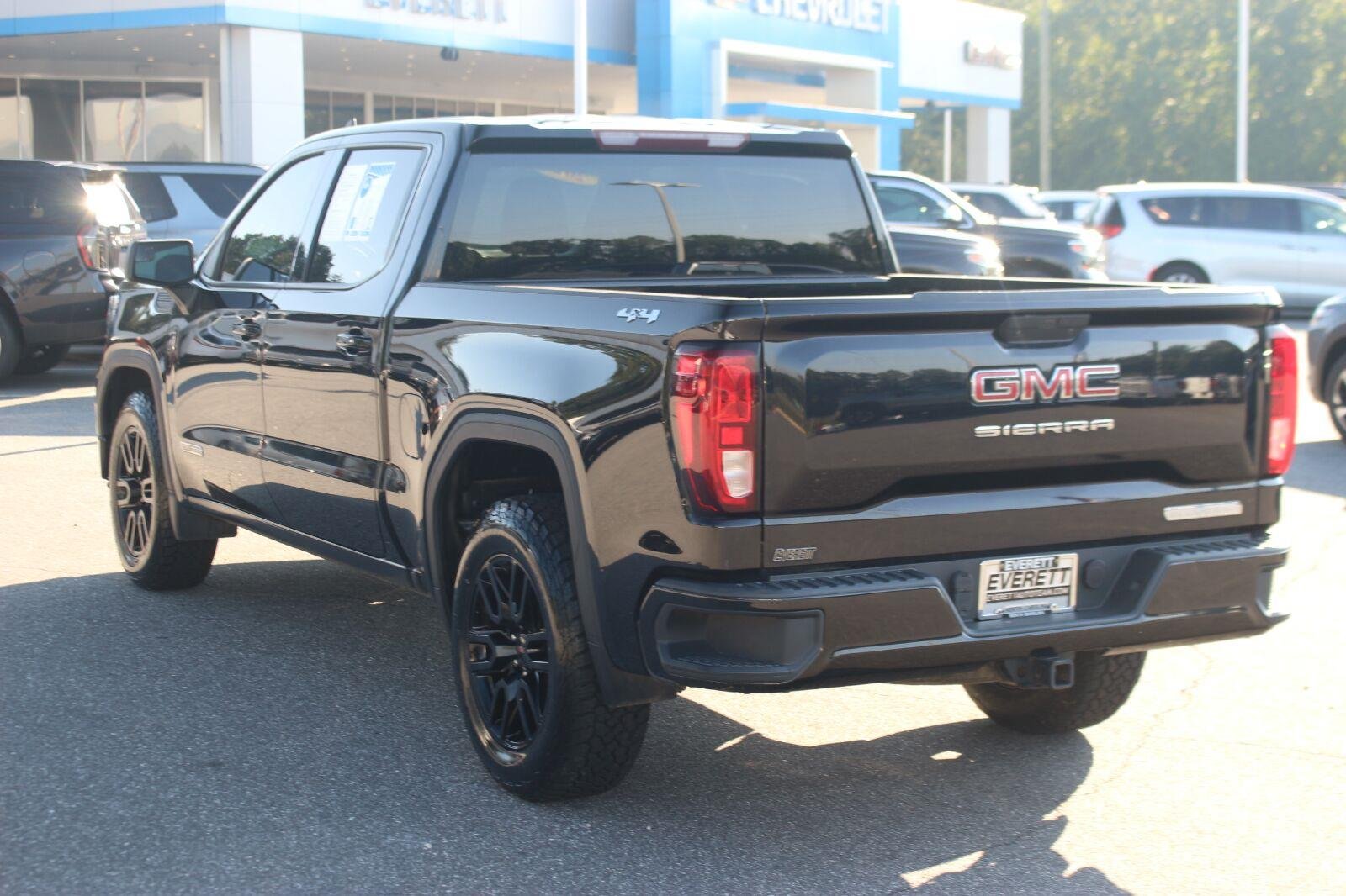 Used 2020 ONYX BLACK GMC Elevation image 5