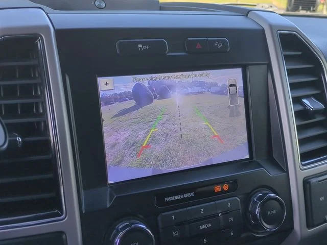 Used 2019 White Ford Lariat image 26