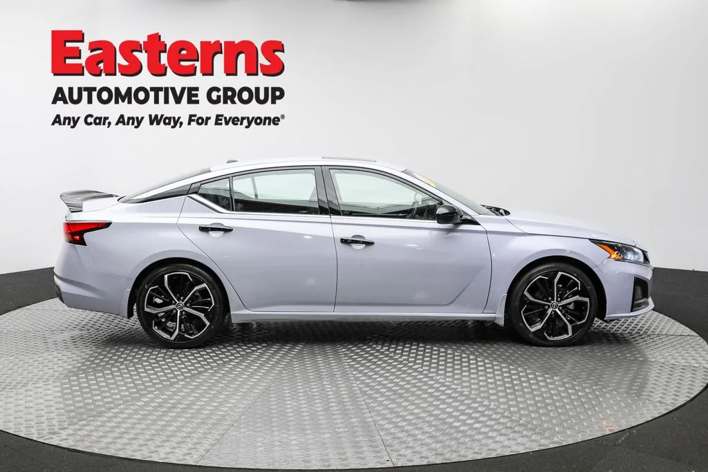 Used 2024 Gray Nissan 2.5 SR image 4