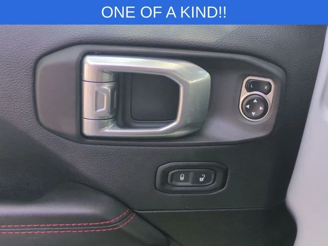 Used 2024 White Jeep Rubicon image 13