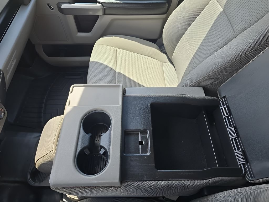 Used 2019 White Ford  image 23