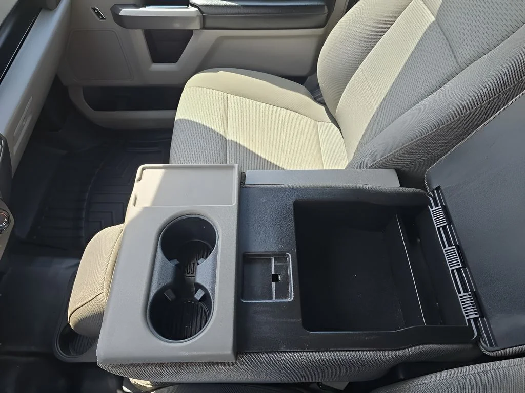 Used 2019 White Ford  image 23