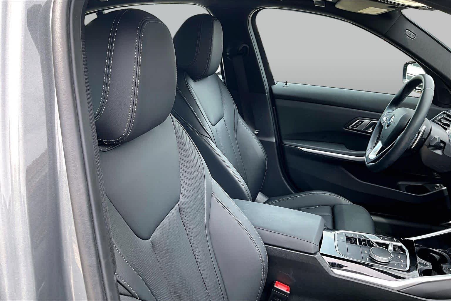 Used 2023 Skyscraper Grey Metallic BMW 330i image 8