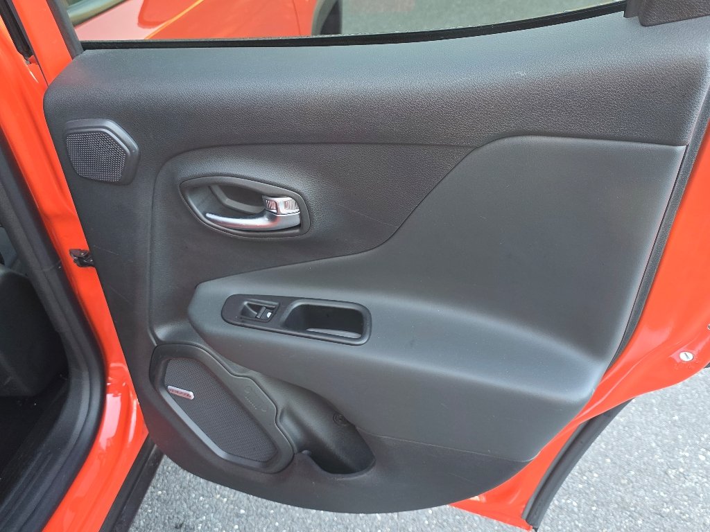 Used 2021 Omaha Orange Clear Coat Jeep Trailhawk image 23