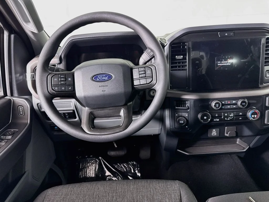 New 2026 Carbonized Gray Metallic Ford XLT image 20