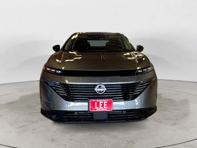 New 2026 Gray Nissan Platinum image 8