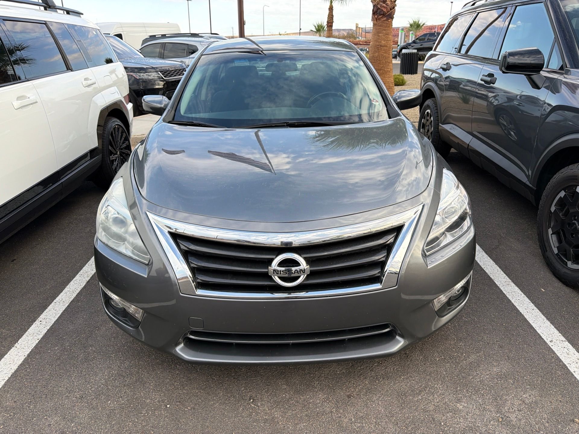 Used 2015 Gray Nissan 2.5 SV image 2