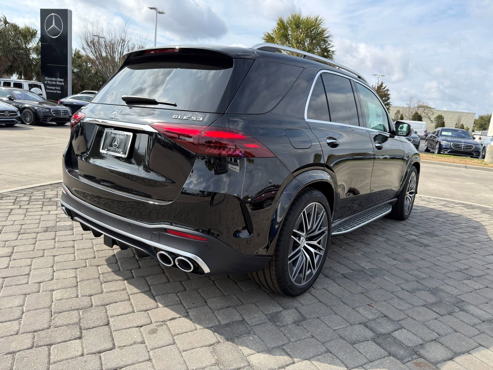 New 2026 Obsidian Black Metallic Mercedes-Benz GLE 53 AMG® image 36