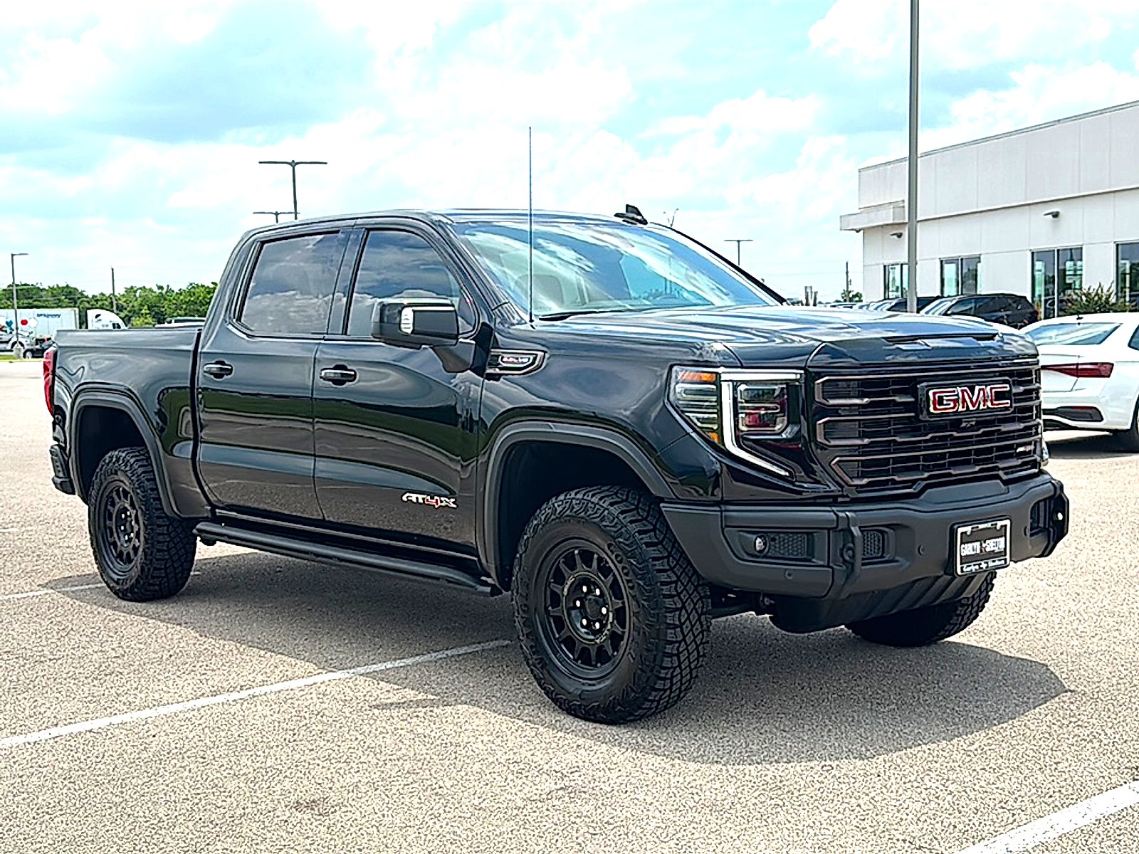 Used 2026 Onyx Black GMC Crew Cab, Short Bed, AT4X, 4WD image 10