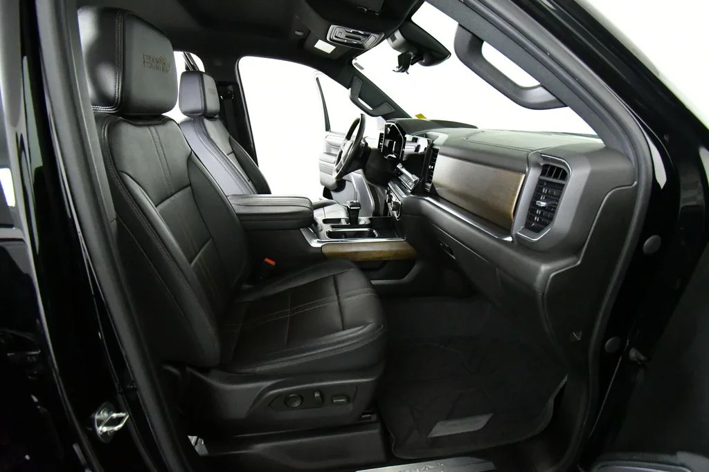 2023 Chevrolet Silverado 1500 High Country - Photo 22