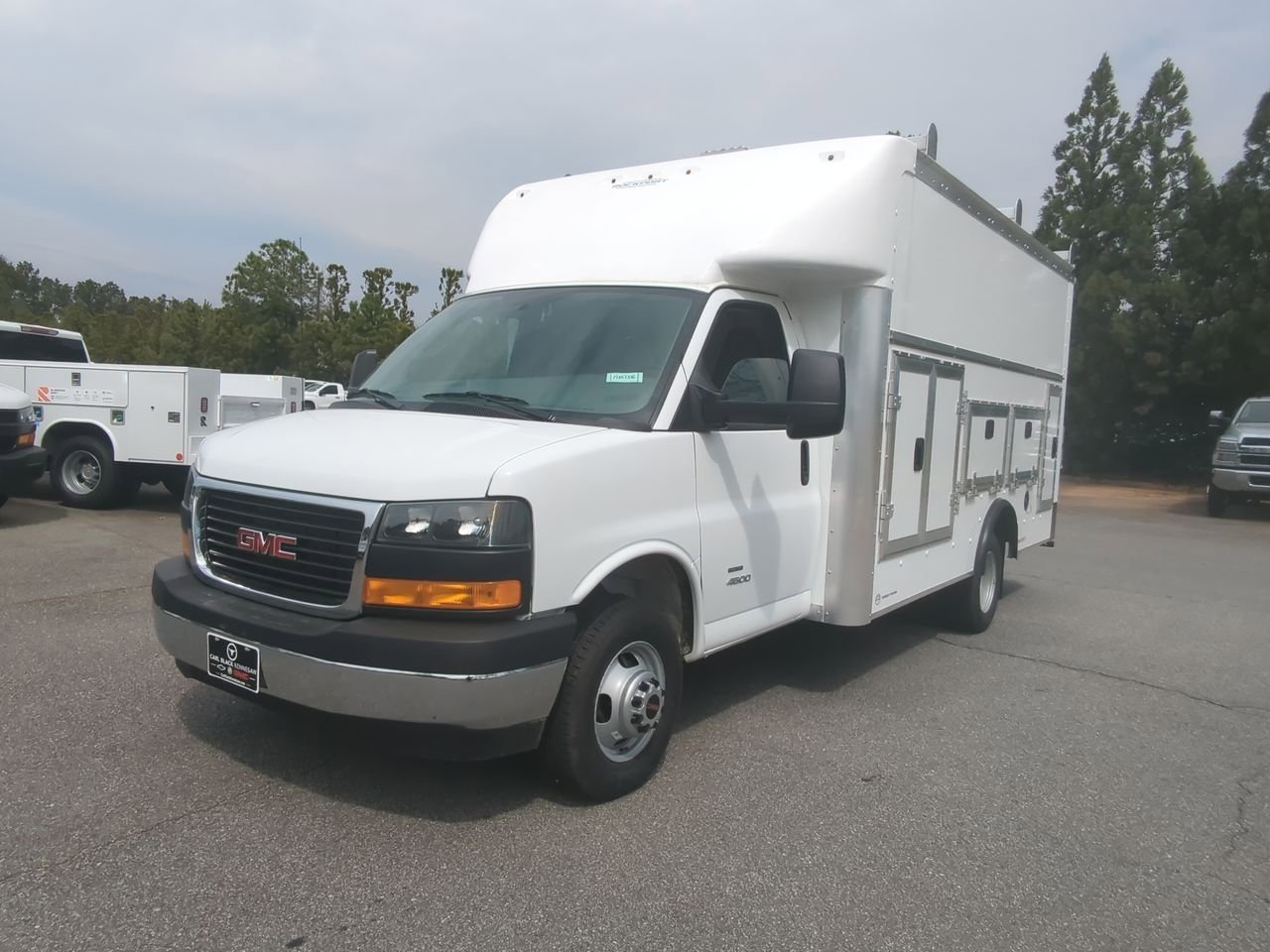 New 2025 Summit White GMC Work Truck image 4