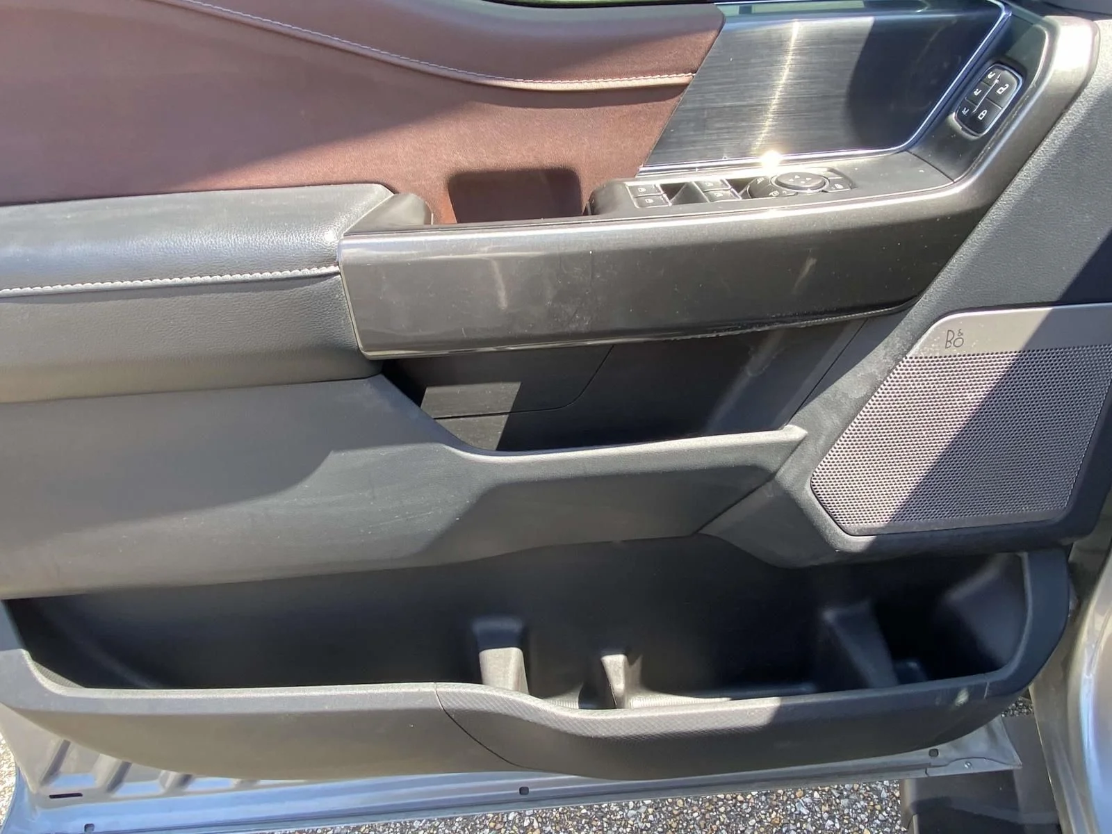 Used 2022 Silver Ford Lariat image 14