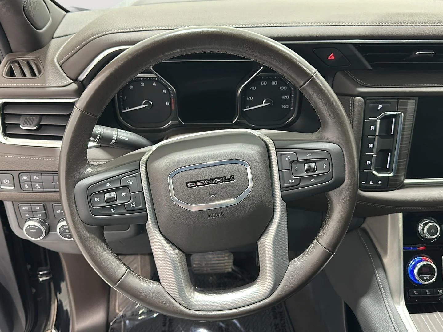 Used 2021 ONYX BLACK GMC Denali image 9