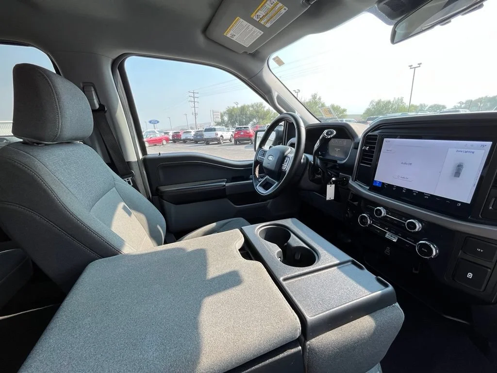 Used 2025 White Ford XLT image 21