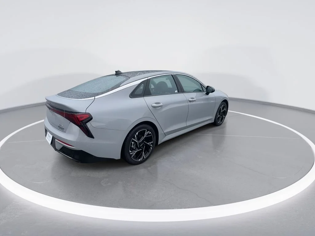 Used 2025 Gray Kia GT-Line image 8