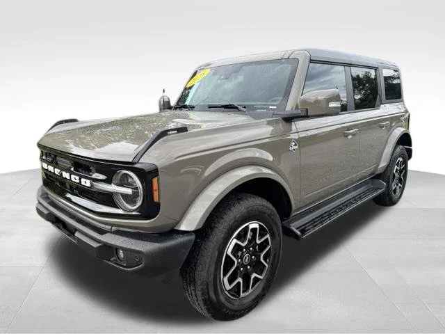 Used 2025 Gray Ford Outer Banks image 3