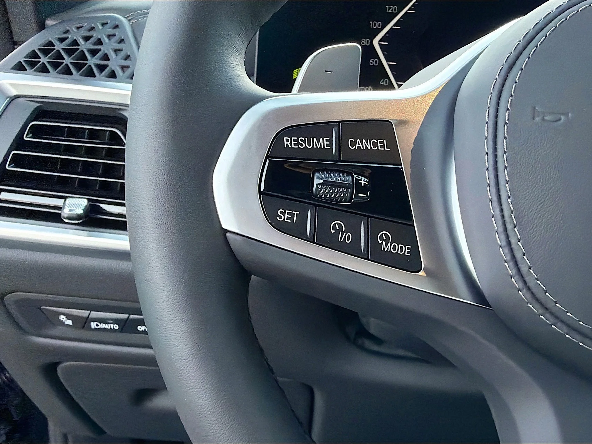 New 2026 Carbon Black Metallic BMW sDrive40i image 36