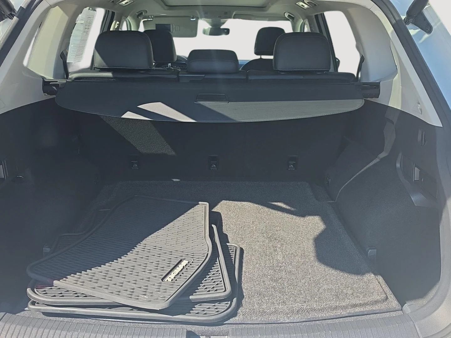 Used 2021  Volkswagen SEL image 9