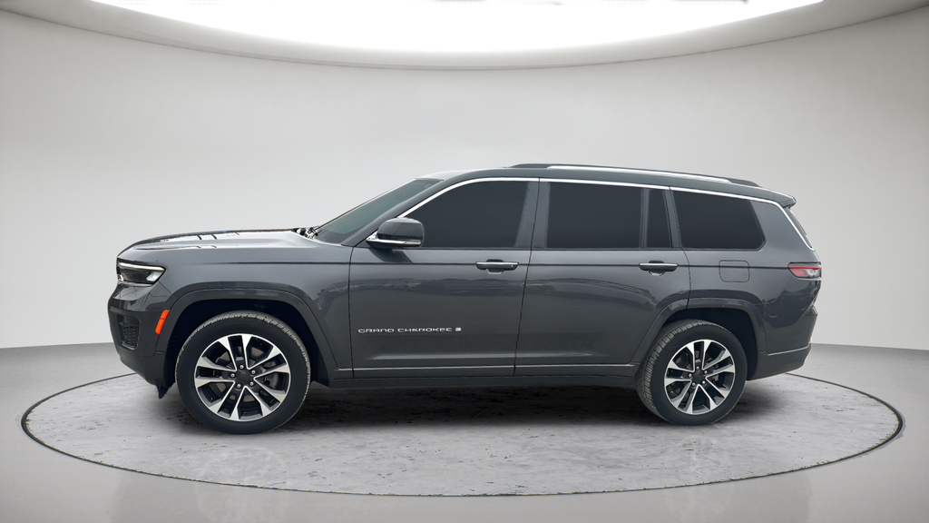 Used 2021 Gray Jeep Overland image 10